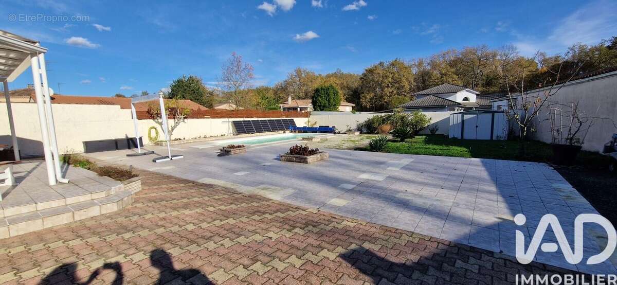 Photo 2 - Maison à BLANQUEFORT