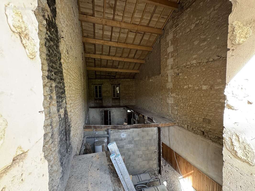 Maison 140 m² à Barbezieux-Saint-Hilaire  - photo 112