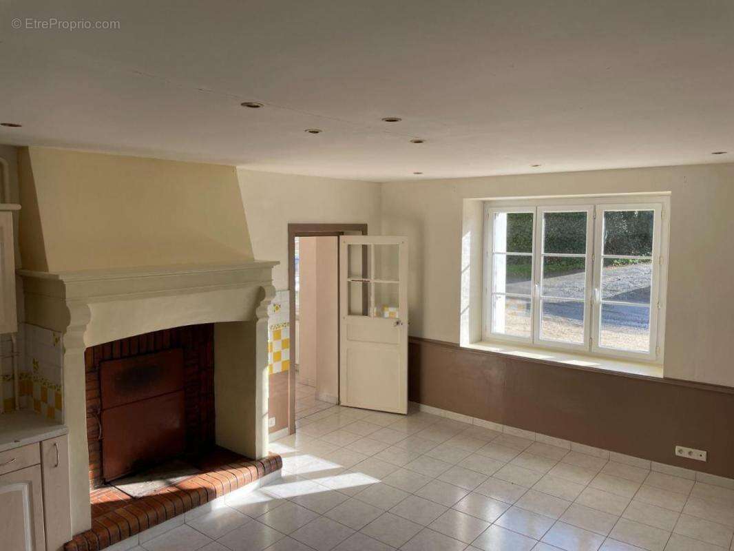 Maison à SAINT-PERE