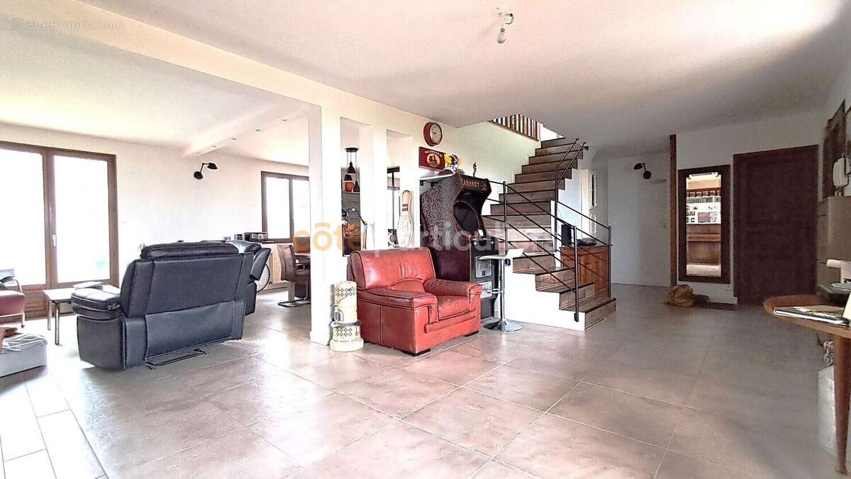 Maison à FONTENAY-SUR-LOING