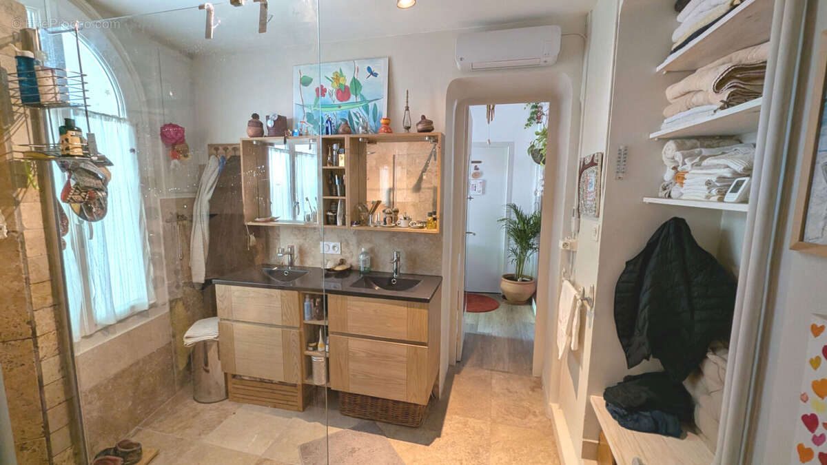 Appartement à FRONTIGNAN