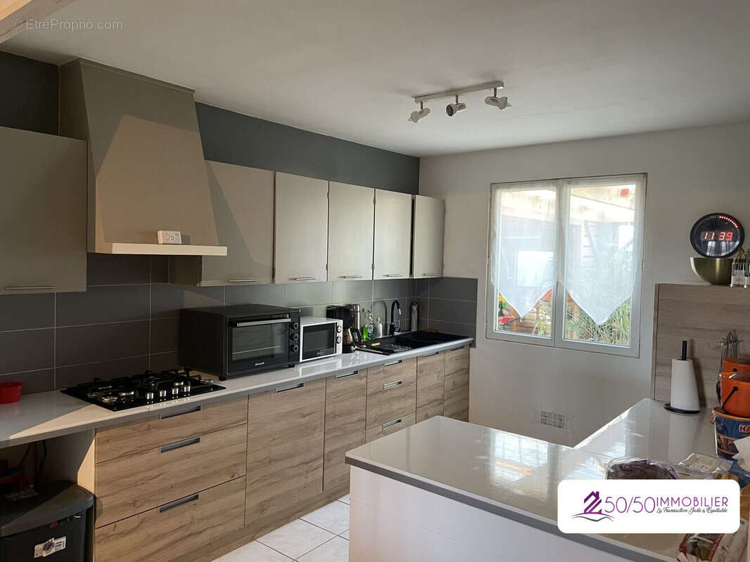 Maison à PLOUZEVEDE