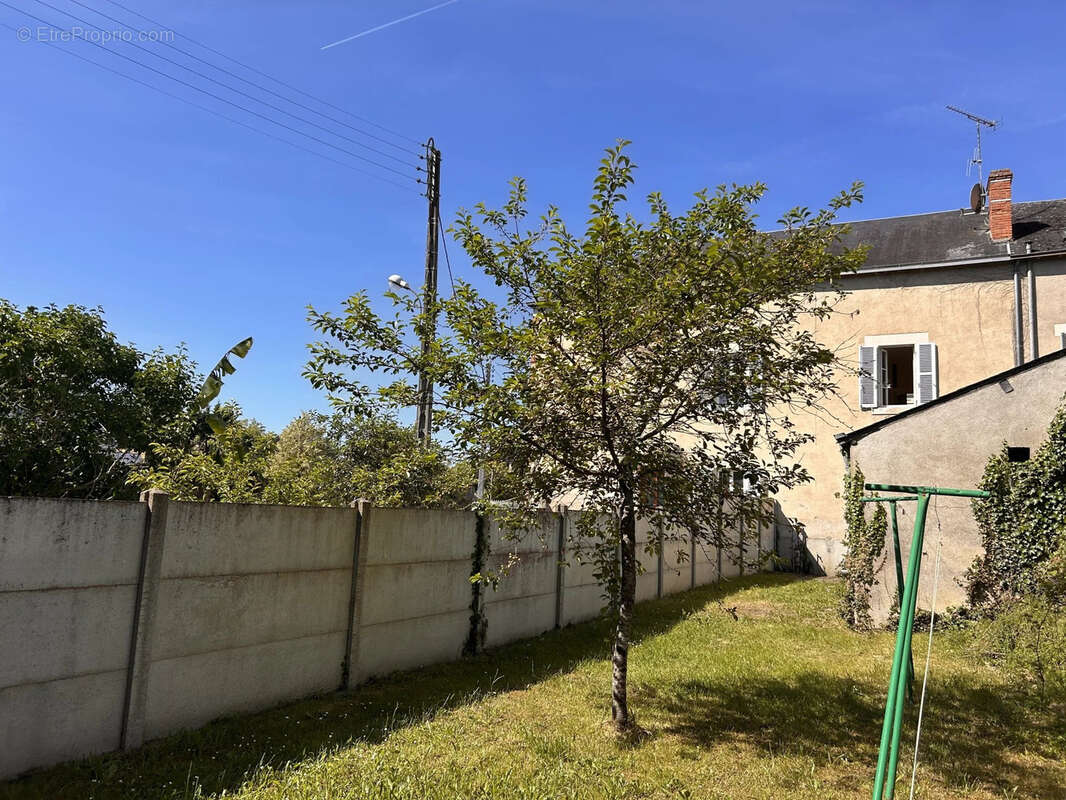 Maison à SAINT-GAULTIER