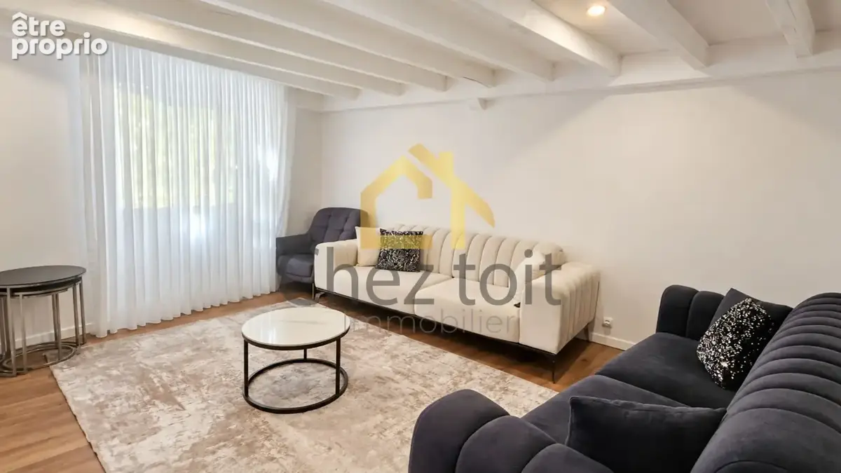 Appartement rénové de 71 m² avec 3 chambres, situé au coeur du Luc. - photo 3