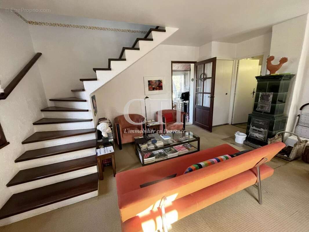 Maison à VAISON-LA-ROMAINE