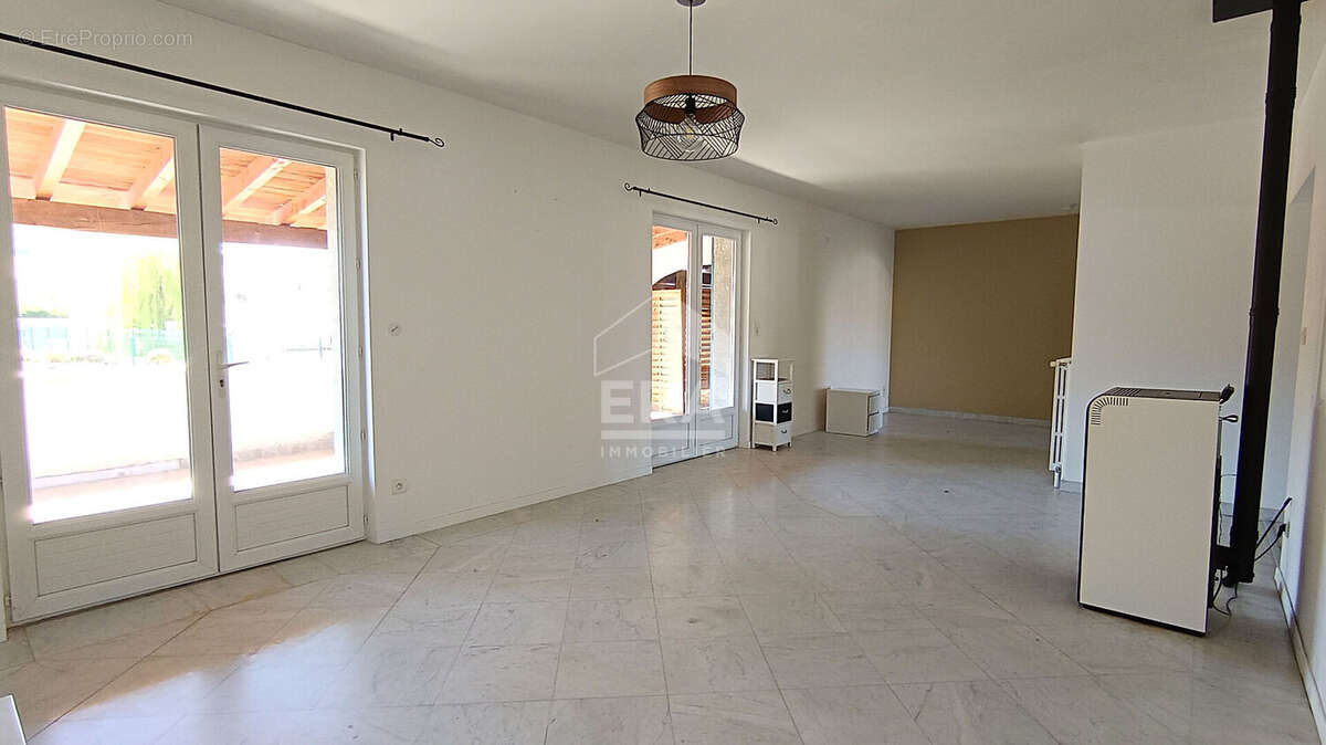 Appartement 97m² à saint-germain-laprade - photo 6