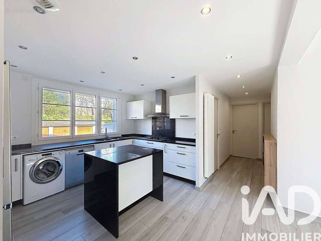 Photo 2 - Appartement à NANTERRE