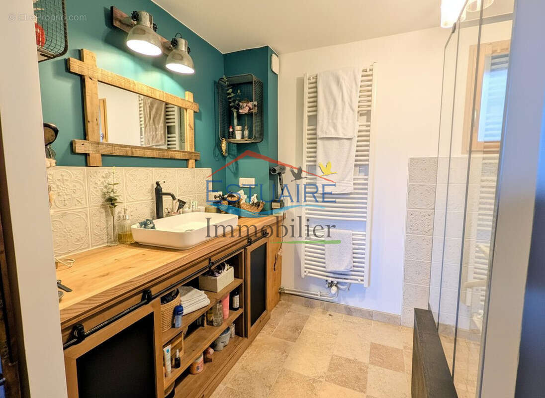 Maison à JOUE-SUR-ERDRE