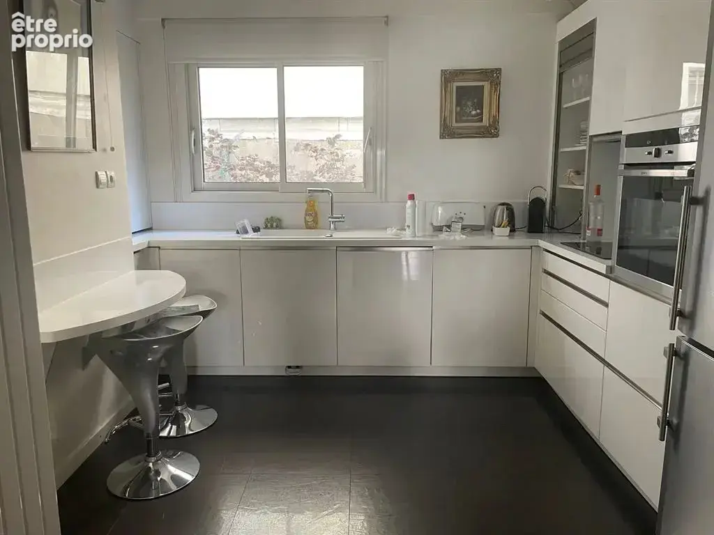 Appartement 3 pièces 70 m² à vendre à Paris-12e (75012) - photo 2