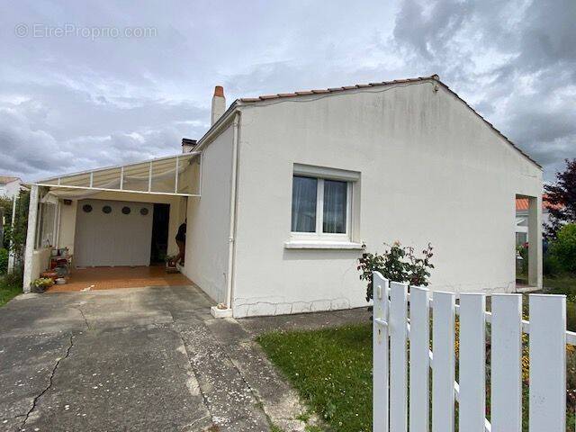 Maison à BREUIL-MAGNE