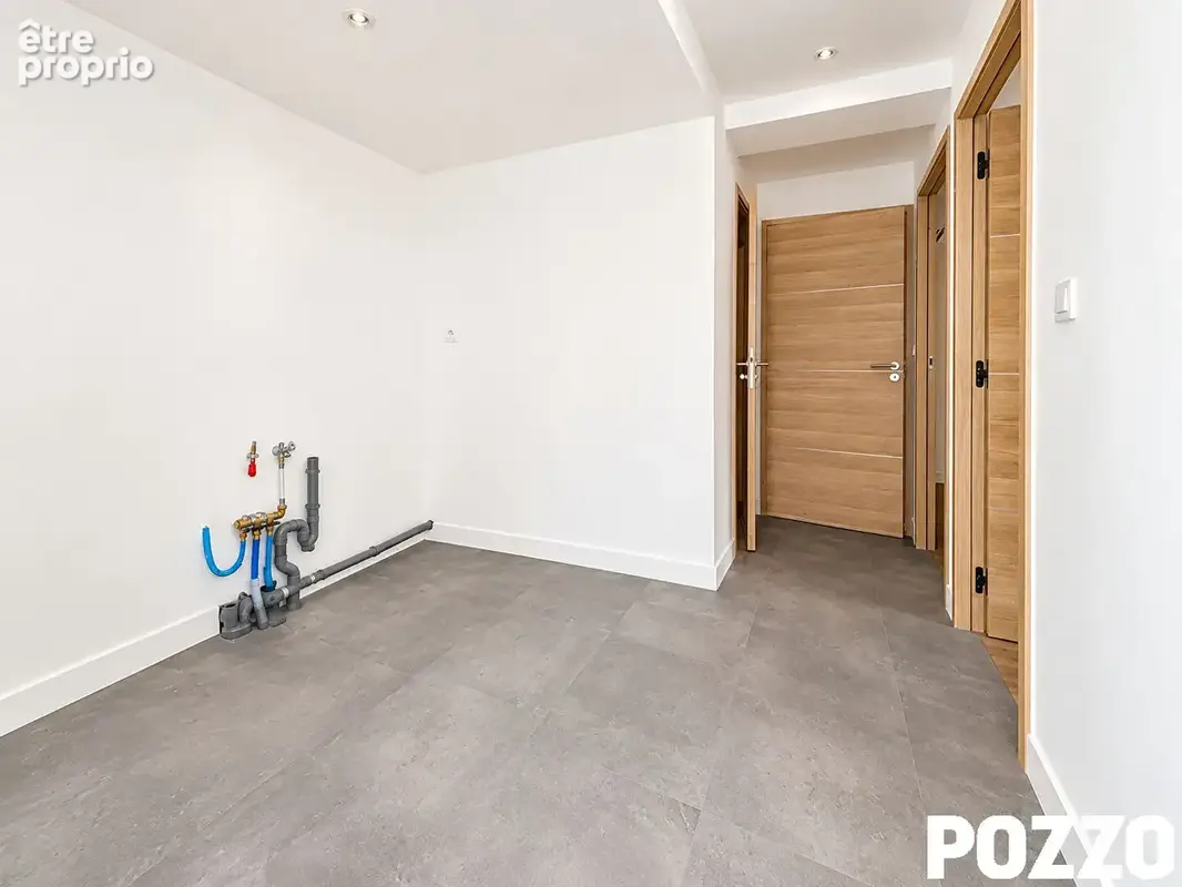 A Vendre - Avranches centre - Appartement rez-de-chaussée - 5 pièce(s) 137,64 m² - terrasse et parking - photo 10