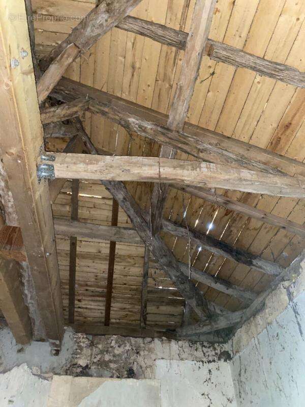 Maison à SAINT-JEAN-DE-BLAIGNAC