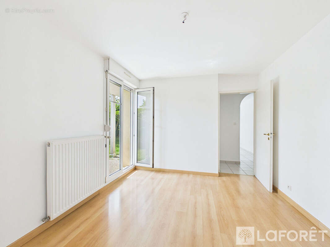 Bel appartement 4 pièces en rez de jardin - photo 3