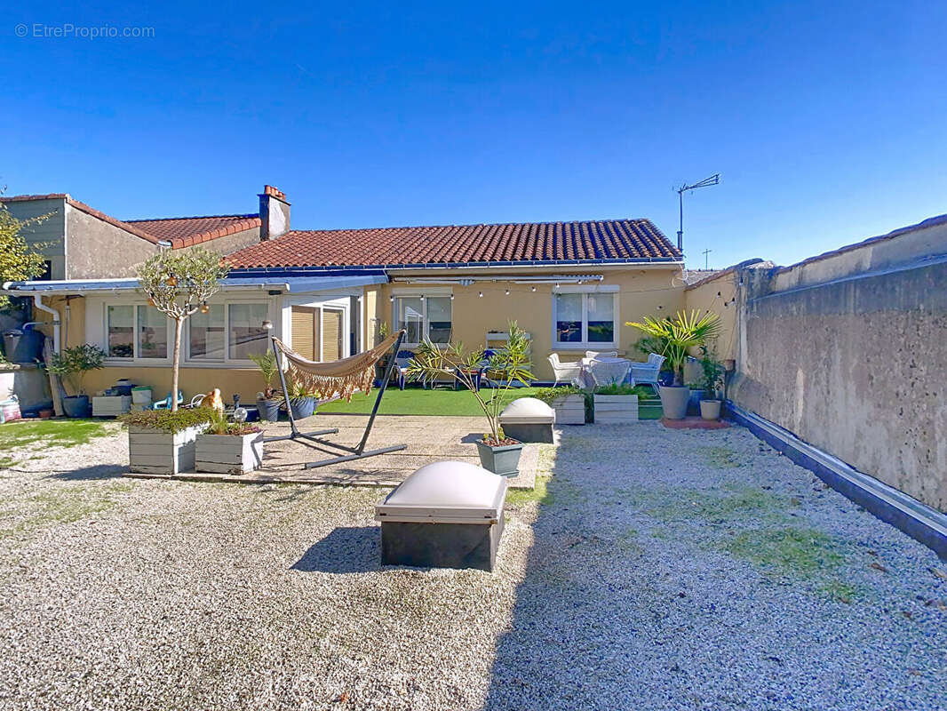 Appartement à MORTAGNE-SUR-SEVRE