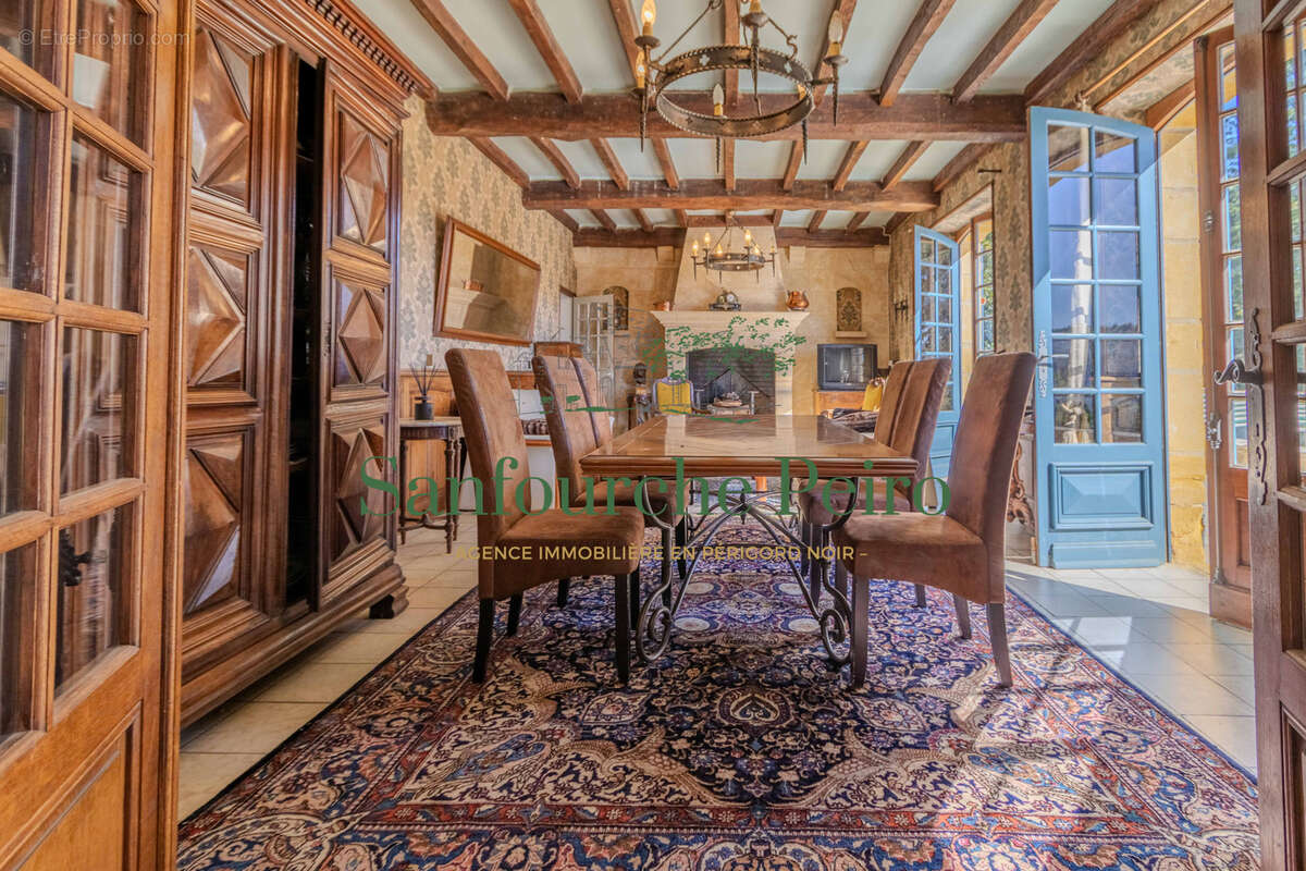 Maison à SARLAT-LA-CANEDA