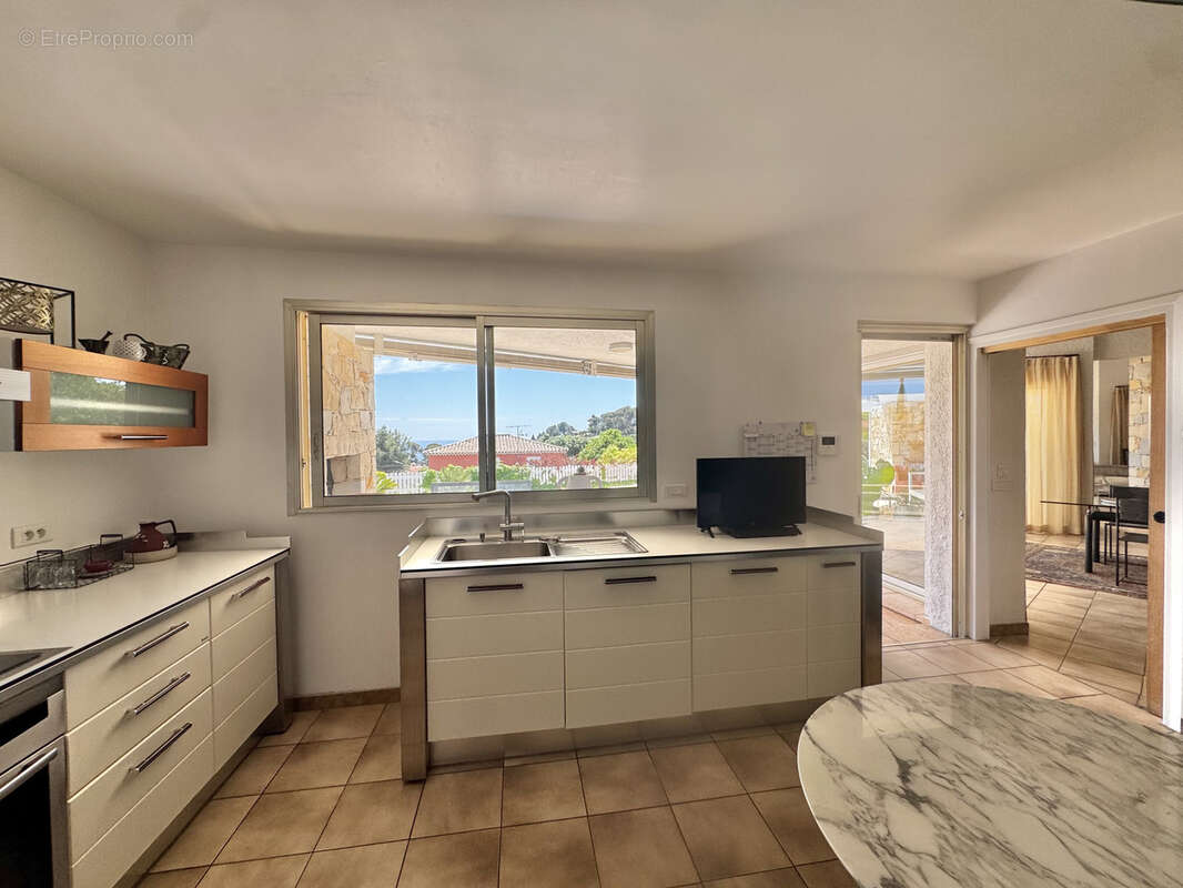 Maison à CARQUEIRANNE