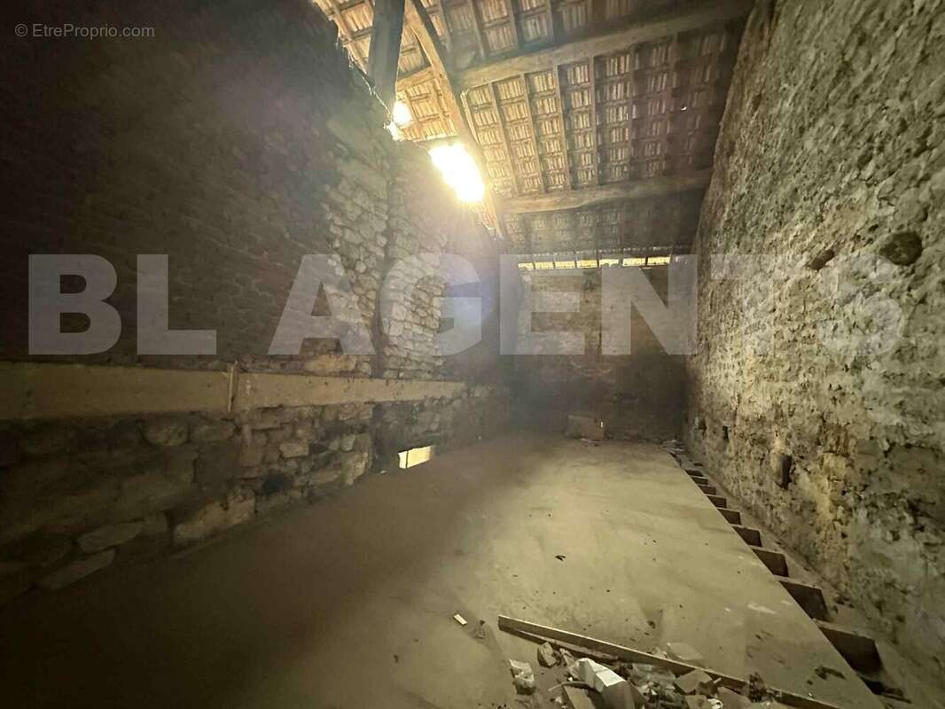 20d2bf2f-eae4-4278-b14b-0a884174babb - Maison à MARGUT