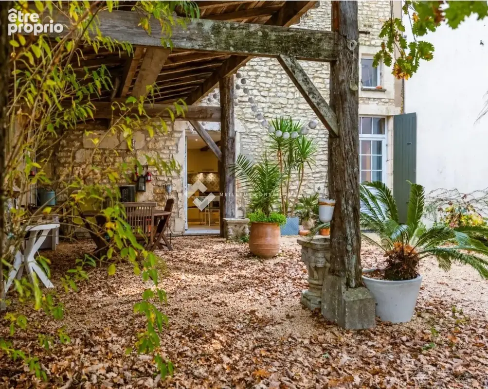 Maison 7 pièces 185 m² à vendre à Saujon (17600) - photo 2