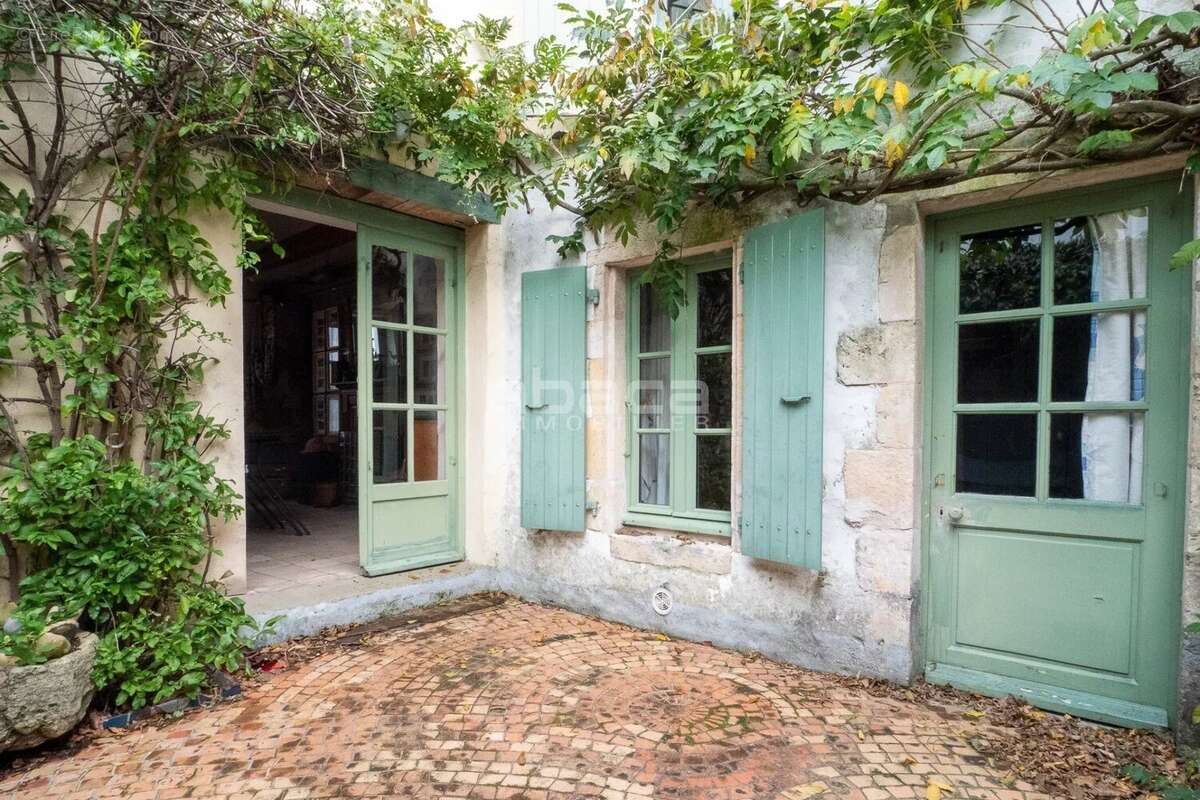 Maison à LES PORTES-EN-RE