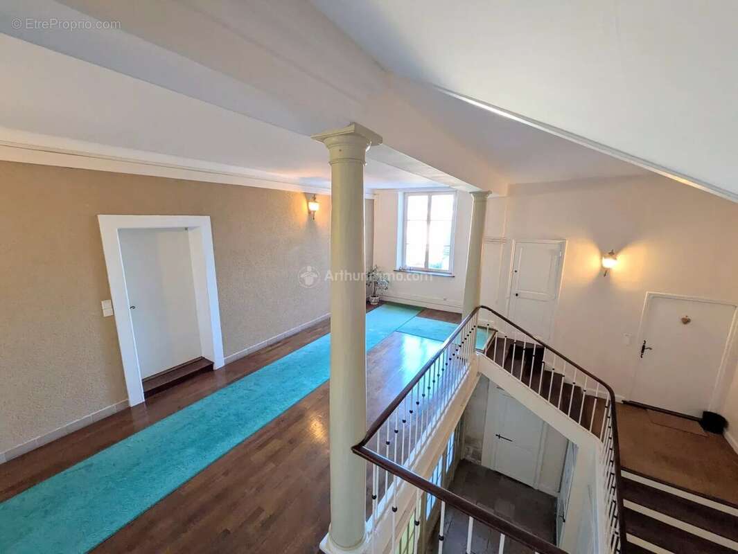 Appartement à NEUFCHATEAU