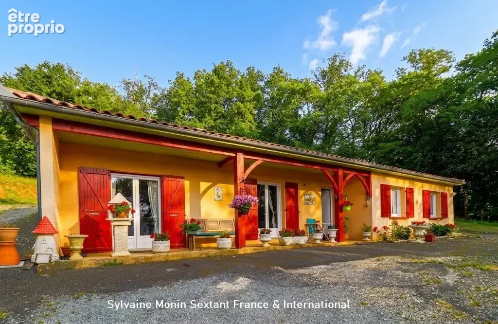 Maison rénovée de plain-pied avec jardin au calme - photo 3