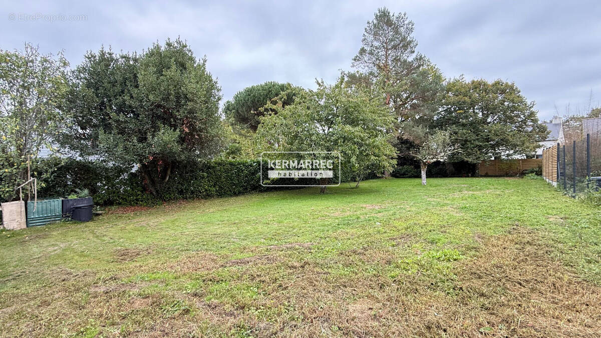 Terrain à LA CHAPELLE-SUR-ERDRE