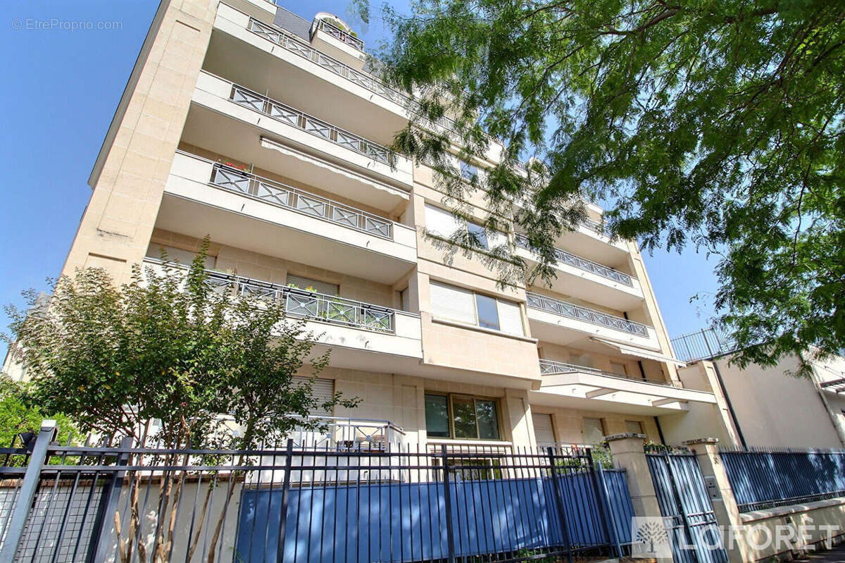 Appartement La Garenne Colombes 3 pièce(s) 60 m2 - photo 2