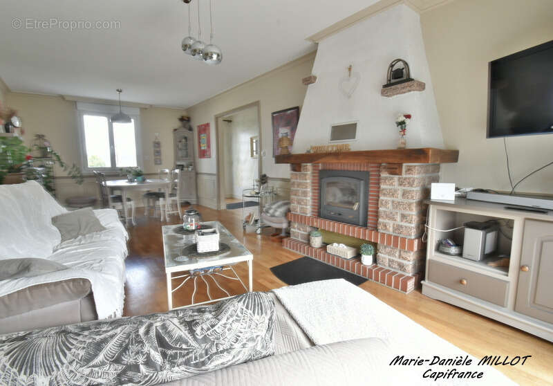 Maison à BONCHAMP-LES-LAVAL