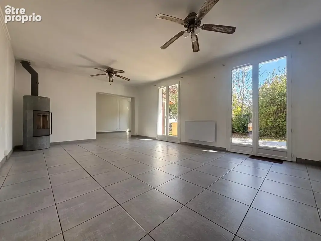 Maison 6 pièces 124 m² à vendre à Saint-Pierre-Du-Perray (91280) - photo 3