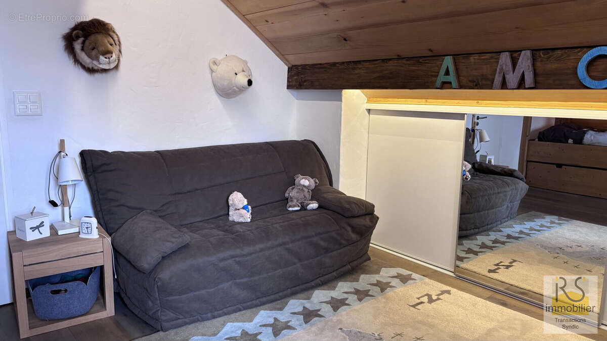 Chambre 1 - Appartement à ARACHES-LA-FRASSE