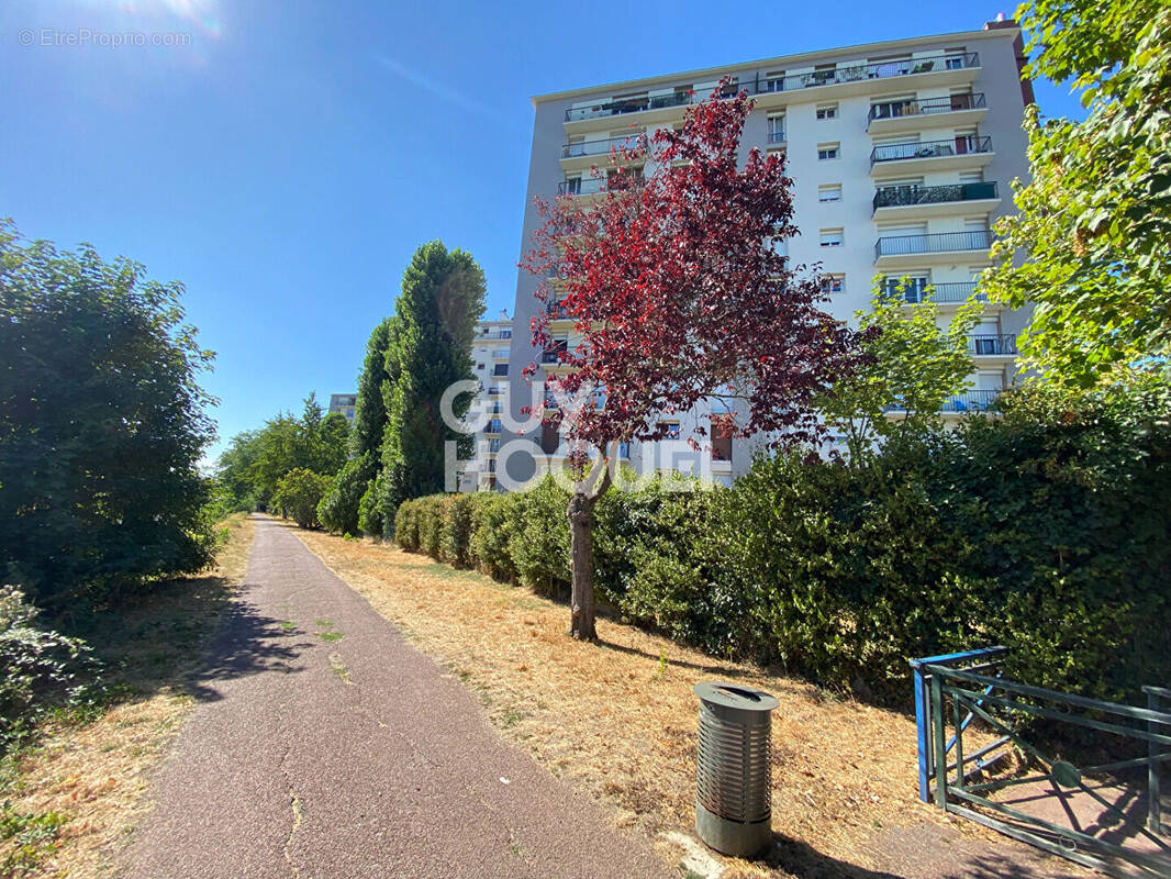 Appartement à CHELLES
