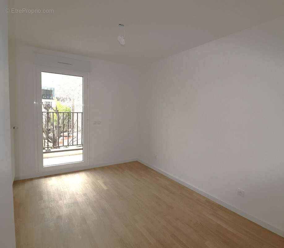 Appartement à ISSY-LES-MOULINEAUX
