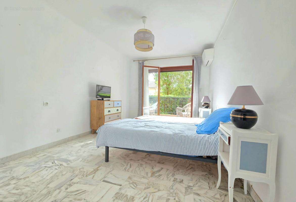 Appartement à SANARY-SUR-MER