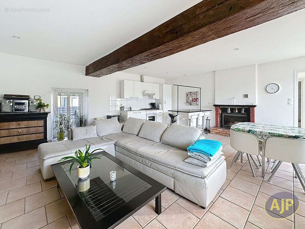 Maison à SAINT-AUBIN-DES-CHATEAUX