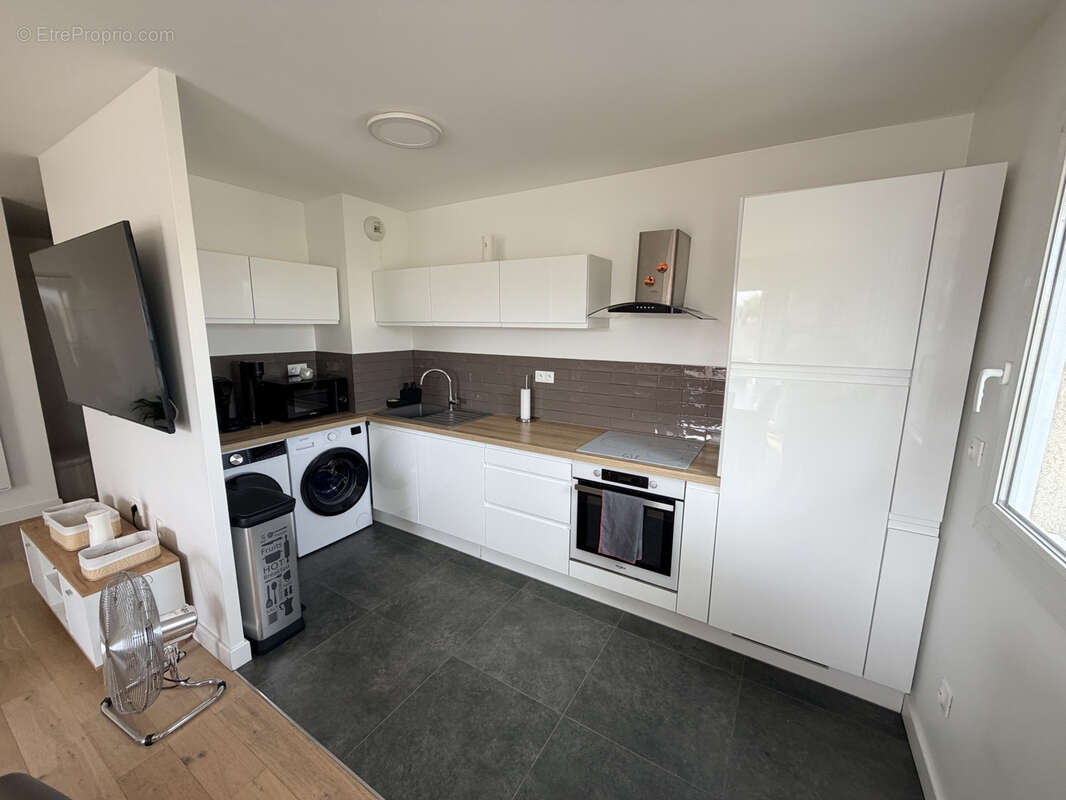 Appartement T3 de standing avec balcon de 10 m2 et parking   Wattrelos - photo 3