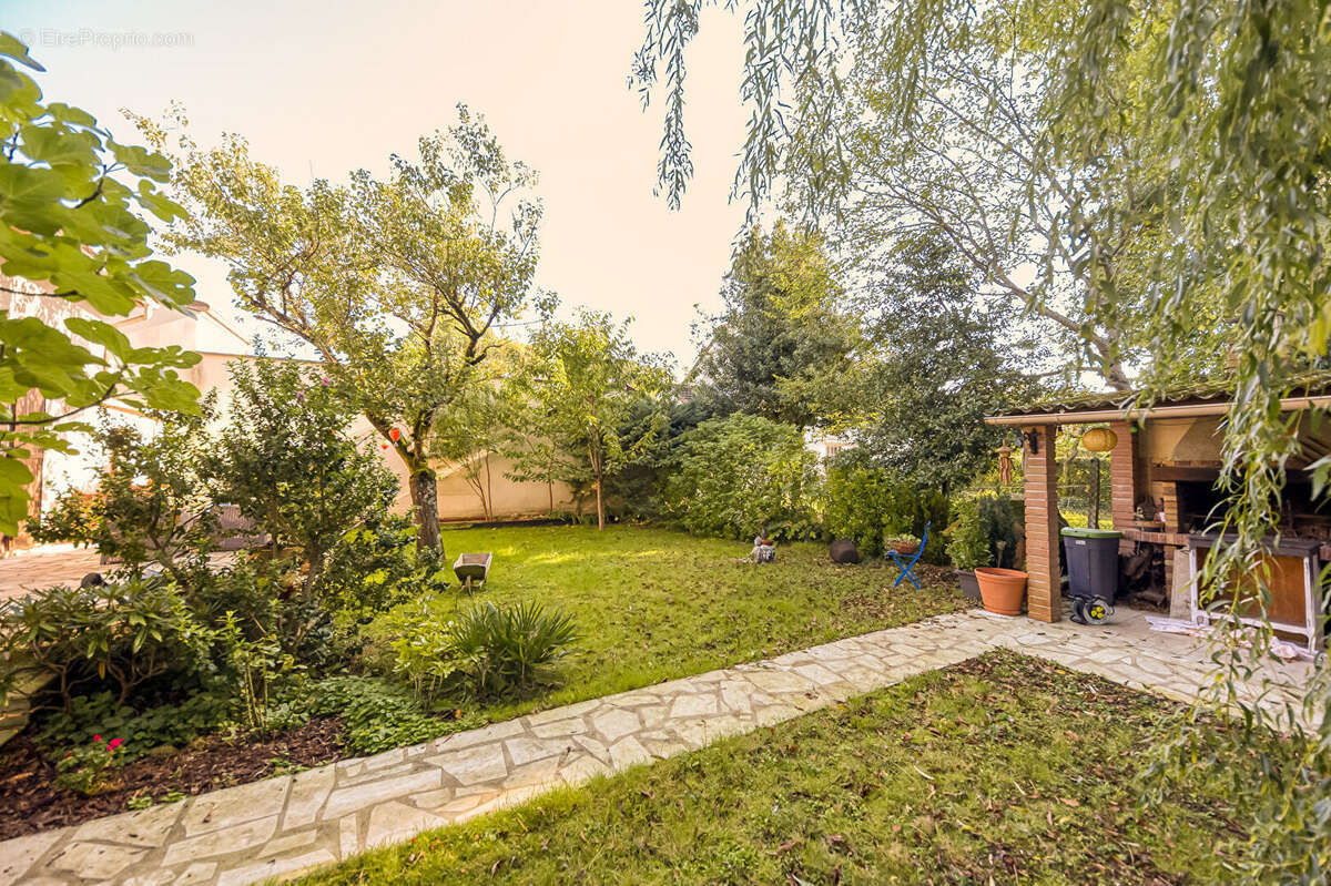 Maison Roissy En Brie 5 pièce(s) 111,24 m2 - photo 11