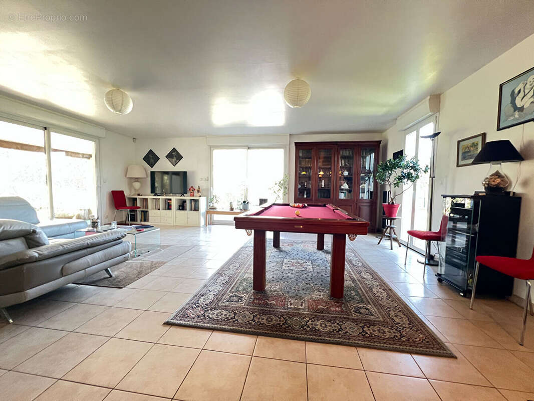 Maison à LES MATHES