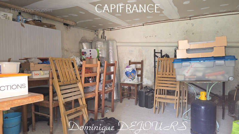 Maison à SAINT-SAUVEUR-DE-MONTAGUT