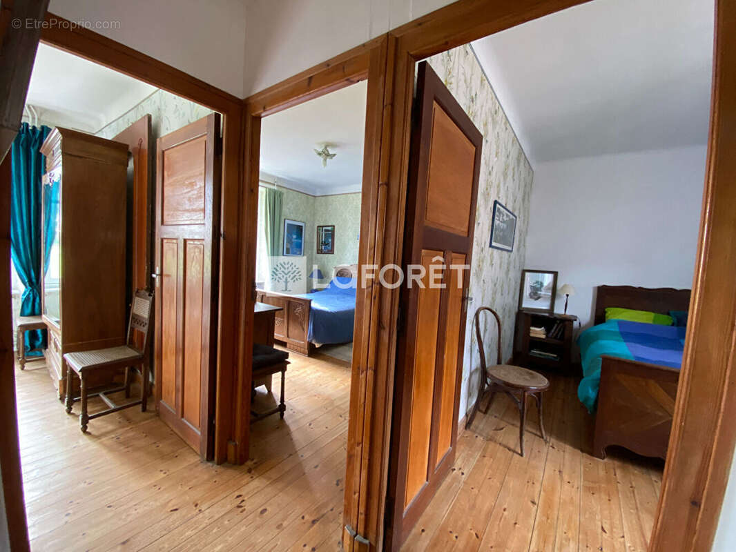 Maison  avec corps de ferme Ploëzal 5 pièce(s) 110 m2 - photo 9