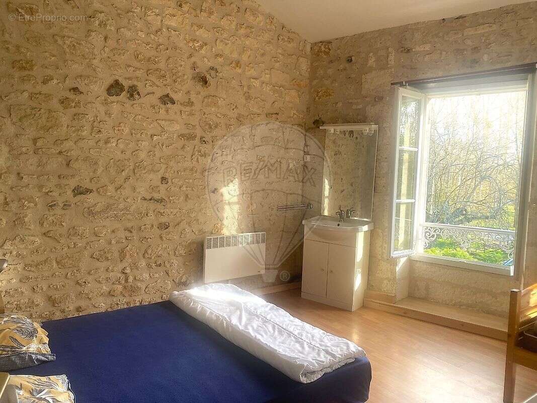 Maison à CHANIERS