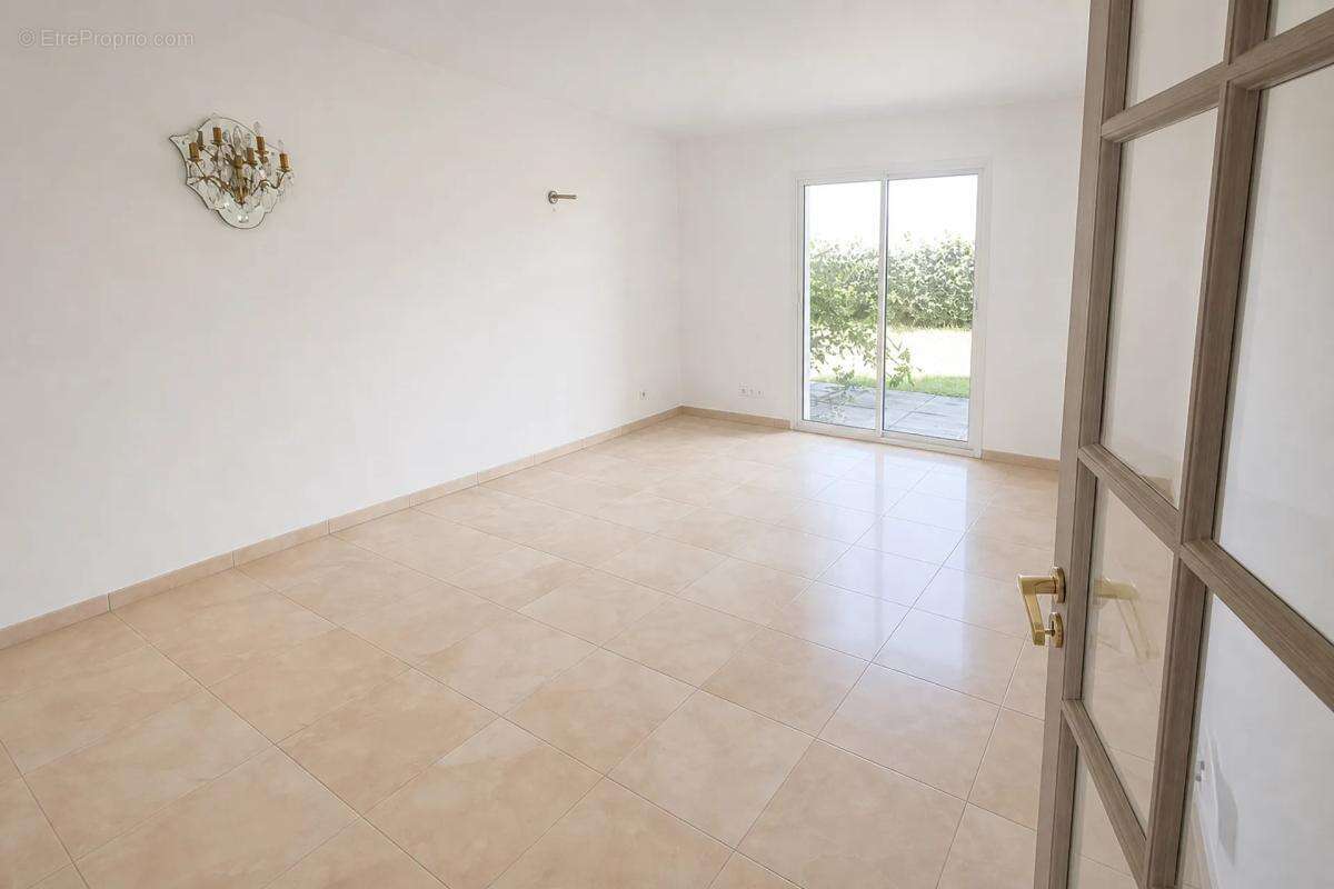 Maison de plain-pied avec fort potentiel - photo 8