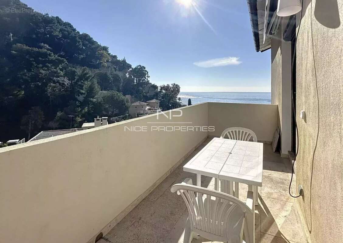 Appartement à ROQUEBRUNE-CAP-MARTIN