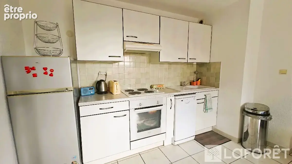 ** appartement type 3 + cave - embrun - 3 pièces - photo 3