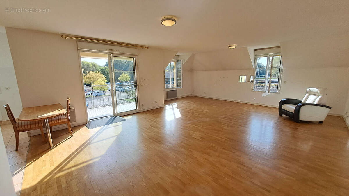 Appartement à SAINT-REMY-LES-CHEVREUSE