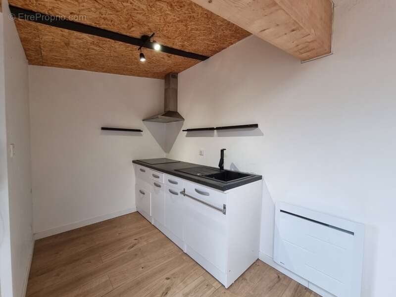 Commerce à SAINT-VIVIEN