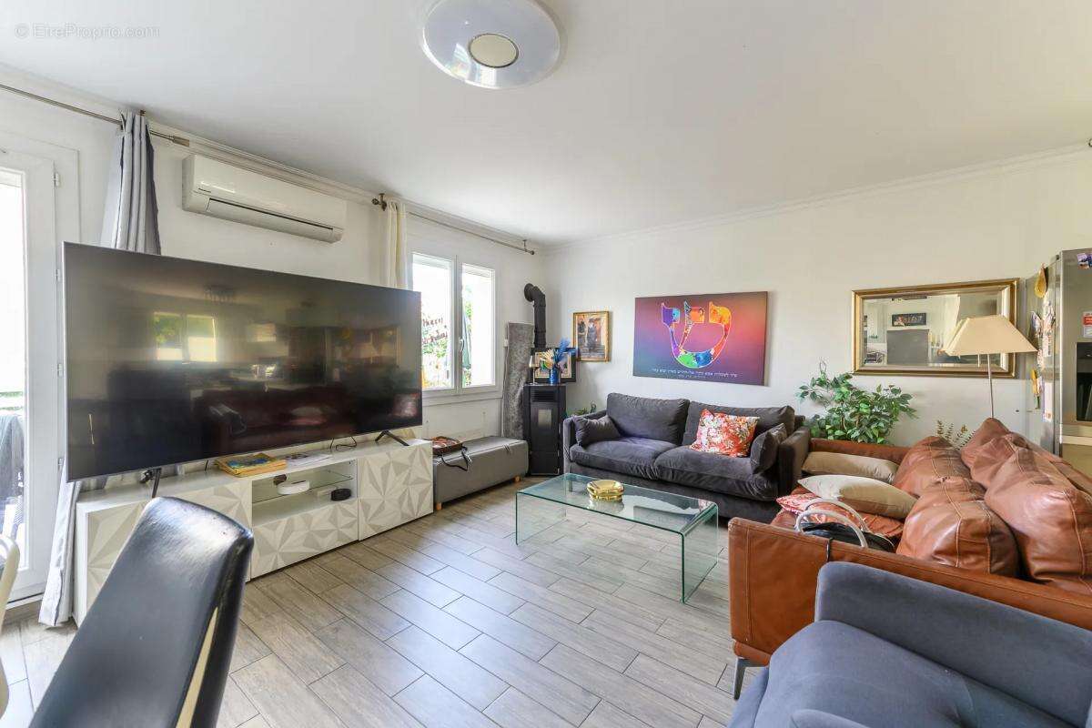 Maison à EMERAINVILLE