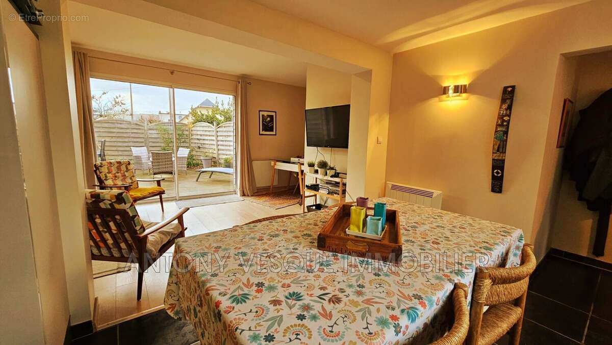 Maison à AGON-COUTAINVILLE