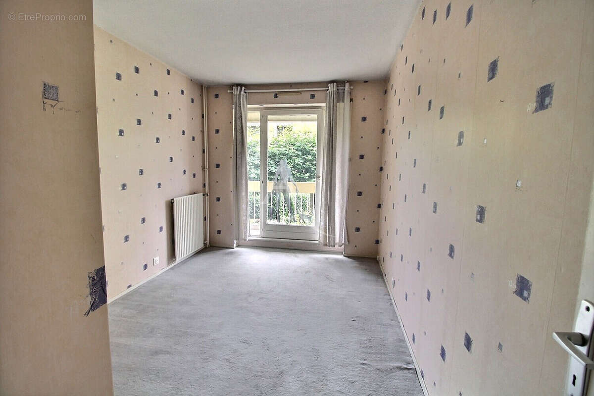 Appartement à ELANCOURT