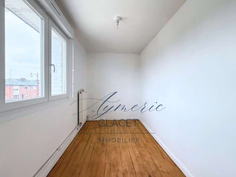 Maison à DOUCHY-LES-MINES