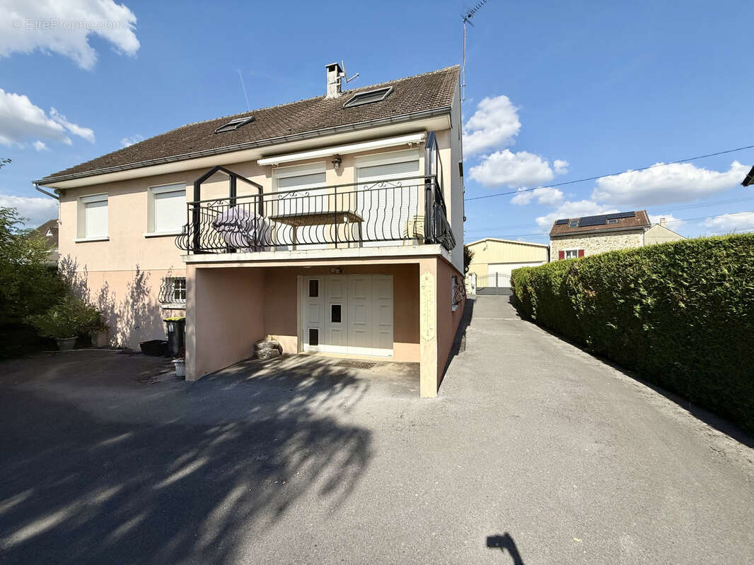 Maison à COULOMMIERS